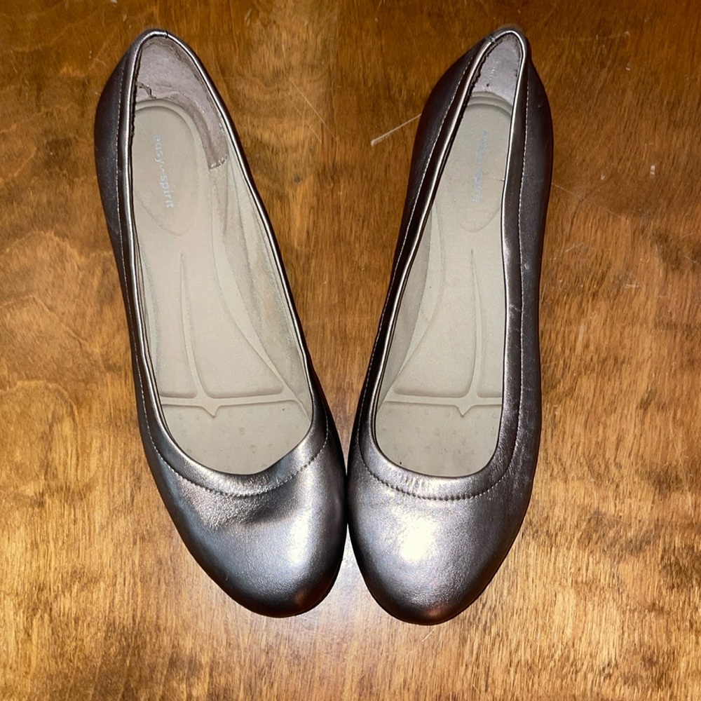 Easy Spirit flats